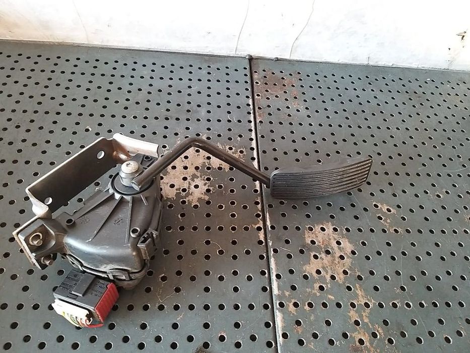 Pedala acceleratie suzuki swift 3 mz ez 4940062j70xa1 6pv00921601
