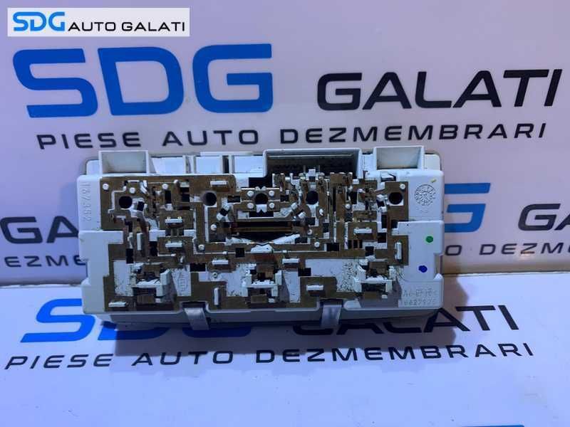 Plafoniera Lumini Lampa Iluminare Plafon Opel Astra J 2009 - 2015 Cod 316627975 [L8376]