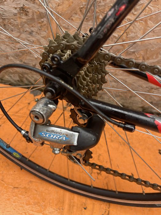 Bicicleta cursiera raleigh roti 28”