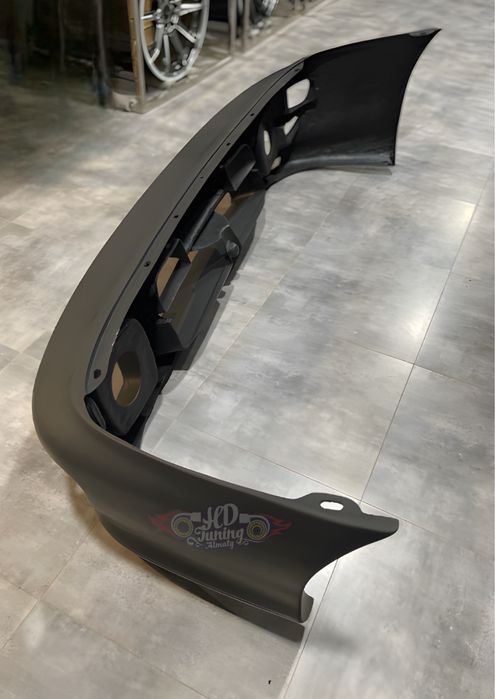 Бампер передний STI Subaru Impreza GC/GF