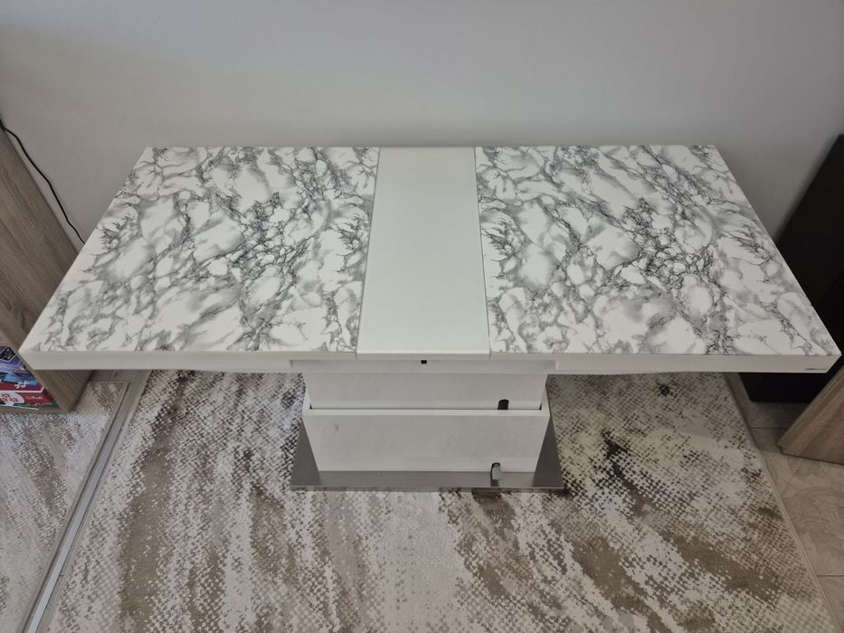 Трапезна маса разтегатлна