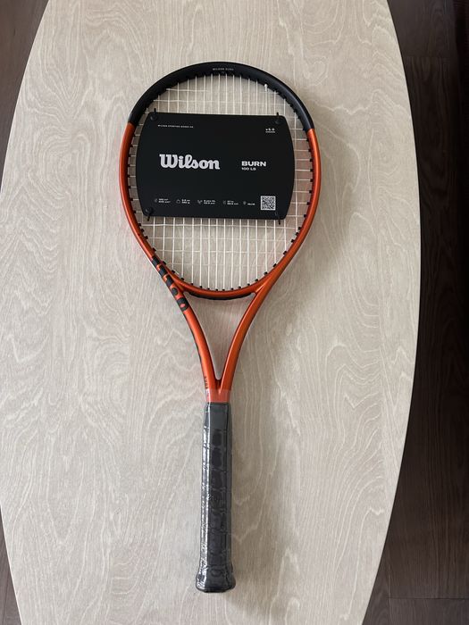 Тенис ракета Wilson Burn LS V5