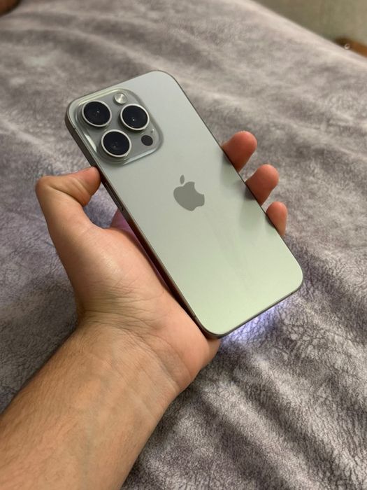 Продам Iphone 15pro