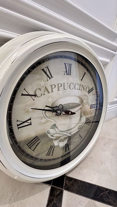 Часы настенные в винтажном стиле