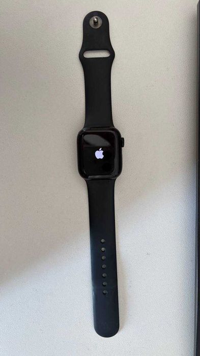 Apple watch series 8 41 мм
