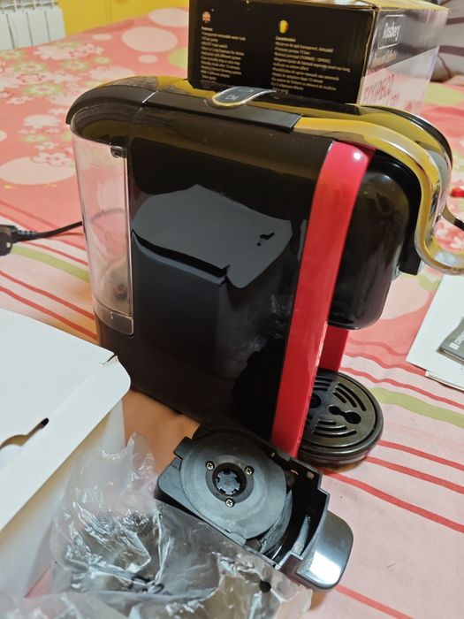 Rosberg кафемашина  5в1 мляно кафе и капсули с 9мес.гаранция