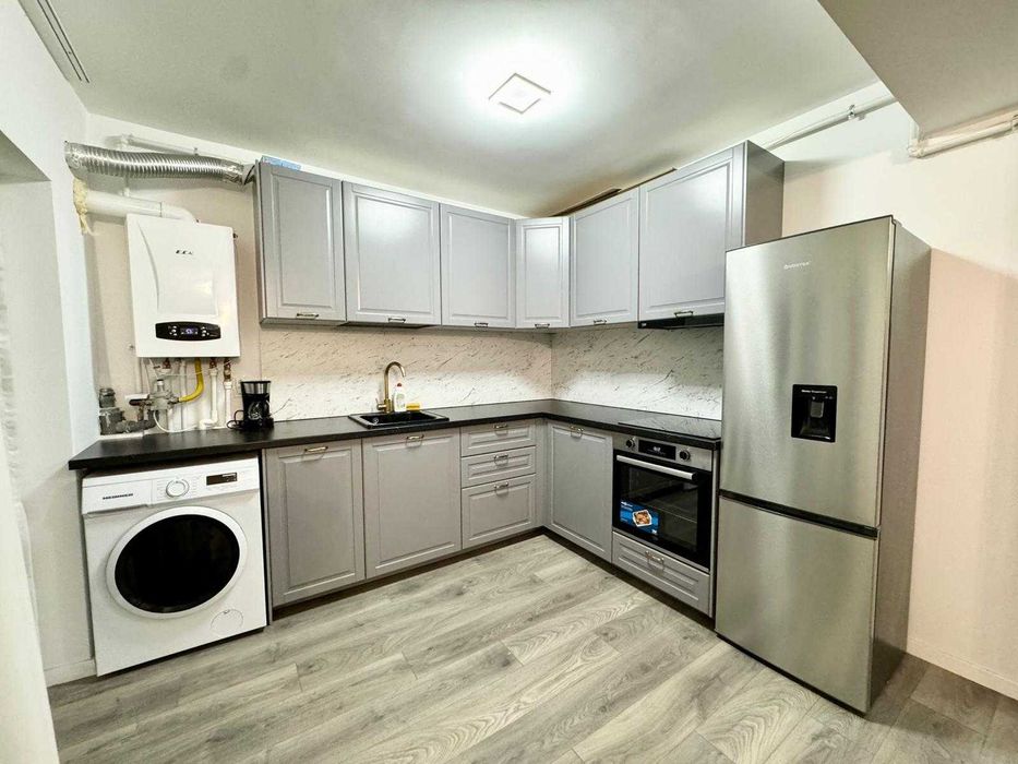Vând apartament 2 camere + parcare subterana, zona Calea Baciului