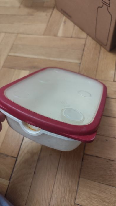 Подарявам разни неща