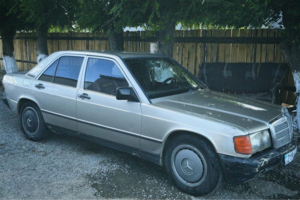 Мерседес 190 2 обьем