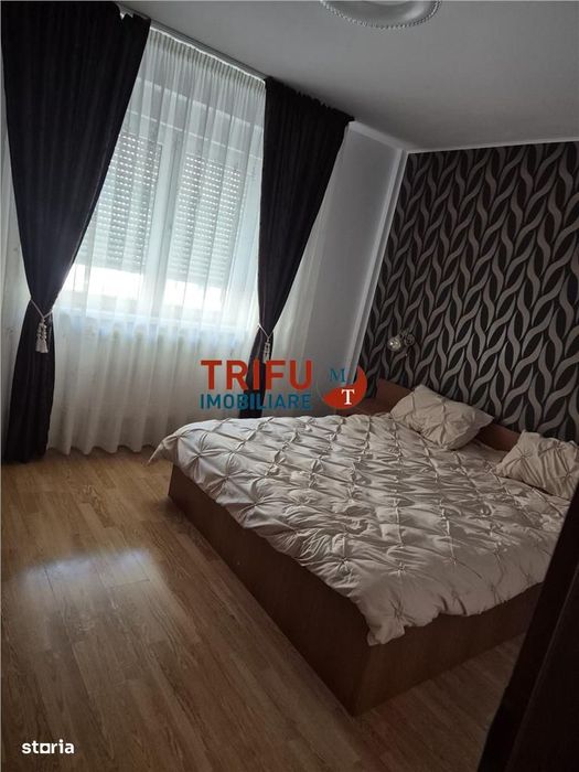 Apartament 3 camere de inchiriat zona Centru