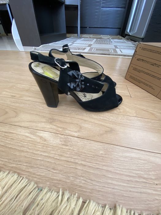 Босоножек в хорошем состоянии