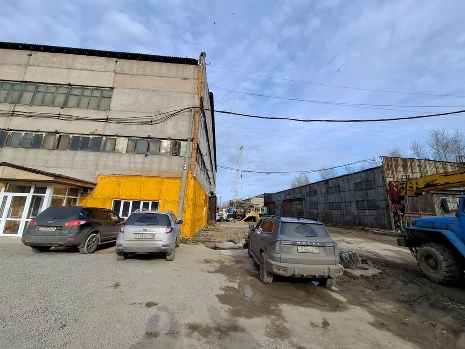 Завод 2 гектара продам