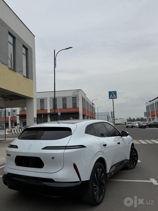 Avatr 07 prabegli 2025