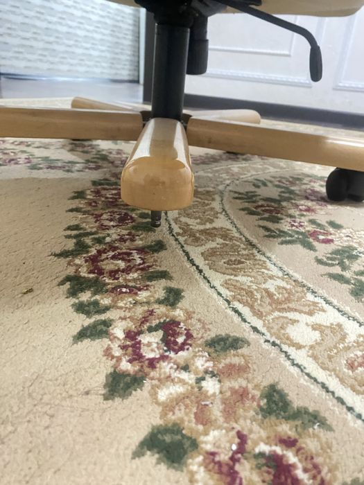 Продам кресло кожанный