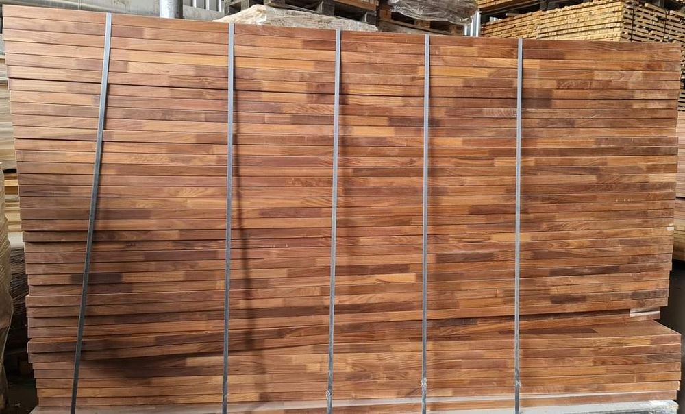 Panouri de vanzare din lemn