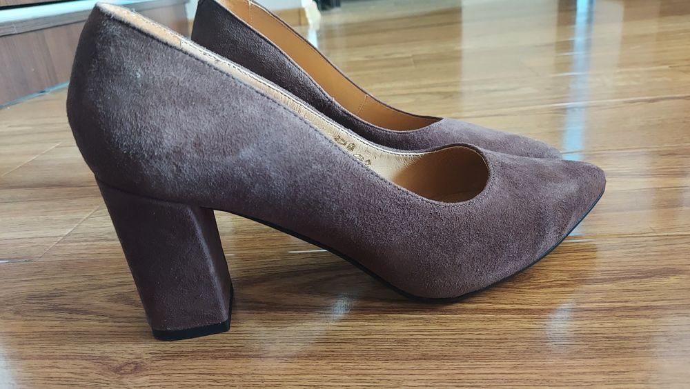 Pantofi piele intoarsa noi