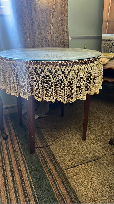 Masa rotunda cu cristal si mileu