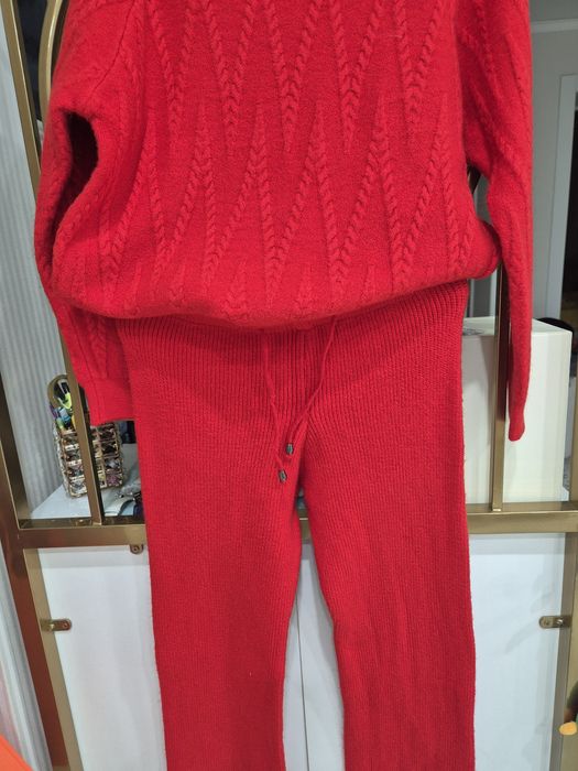 Костюм шикарный размер 44-46