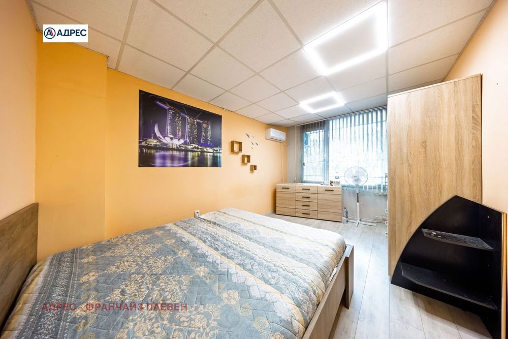 Продава се Тристаен апартамент в Плевен, Идеален център - 98 кв.м за 937 €/кв.м - Снимка #6