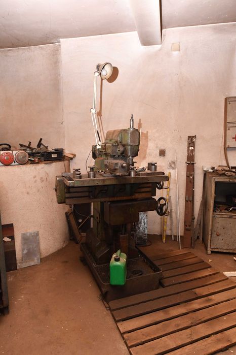 Inchiriez atelier de lacatuserie