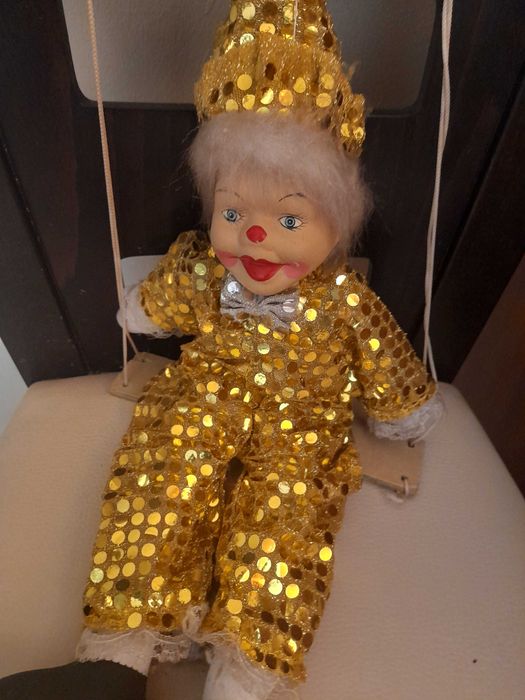 Декоративна кукла със стойка и палячо