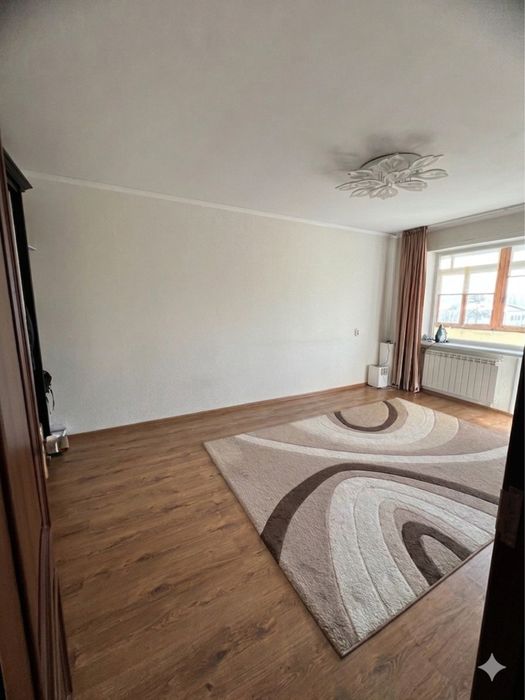 Продам 1 комн Горького 27