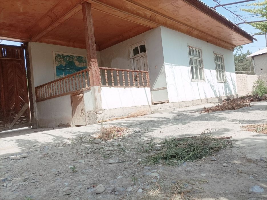 Ховли Уй жой сотилади.Хонкизда