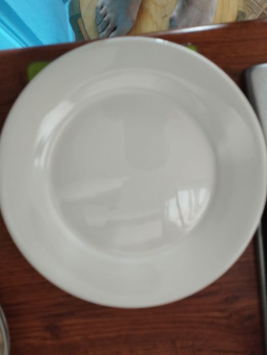 Продам тарелки десертные