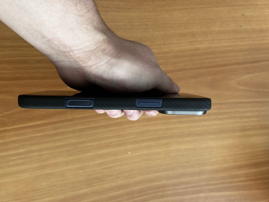 Продам Айфон 17 Pro Max