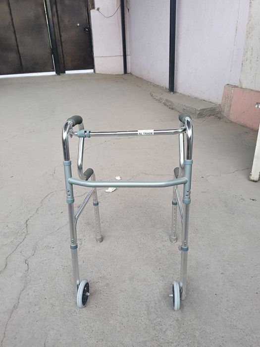 Ходунки для взрослых