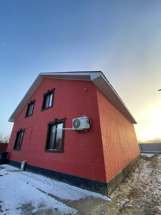 Продается 2 этажный дом мансард