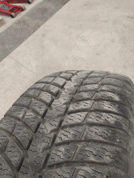 225/60/17 зимни гуми KUMHO