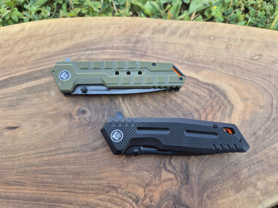 Сгъваем джобен нож ,два цвята