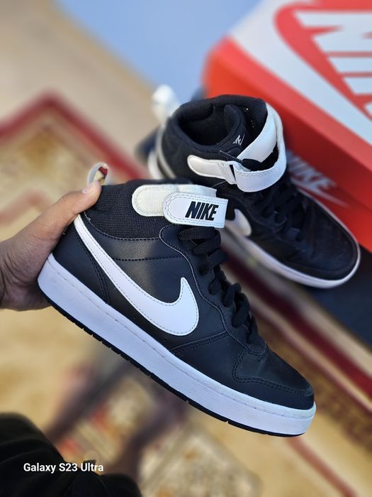 Обувки на nike размер 38,5