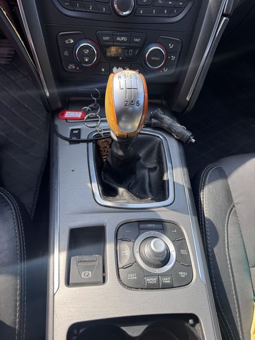 Renault Latitude 2.0 dci 150 Euro 5 avariat an 2011