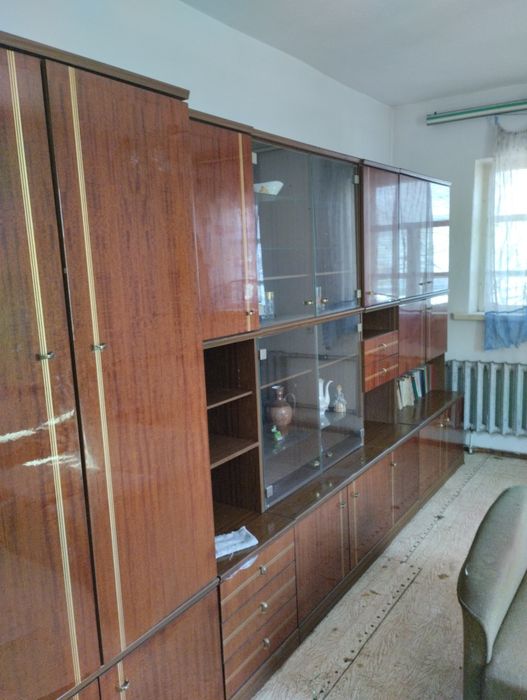 Отдам даром стенку и мебель