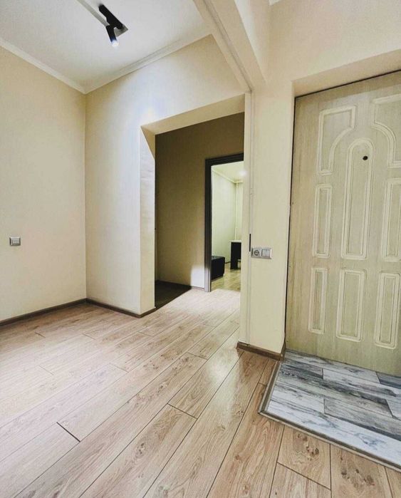 Аренда Нежилого помещения  центр около кафе Efendi.  Срочна!!!