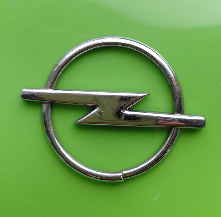 Емблема Opel оригинална Испания GM