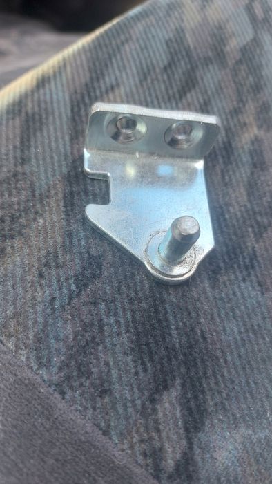 Продам петли на холодильник LG