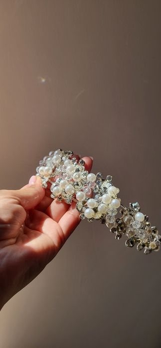 Элегантная диадема для невест