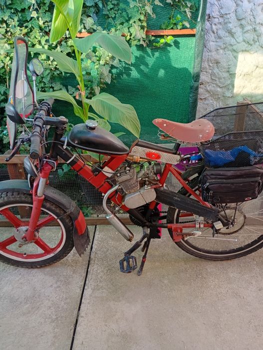 Vând motoretă stare foarte bună