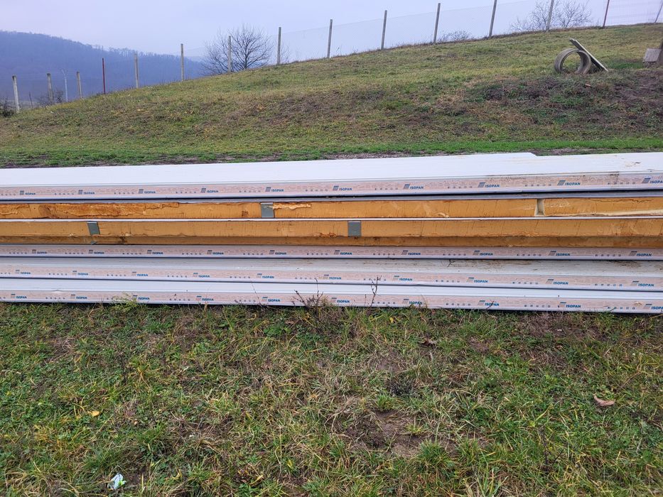 Vand panuri cu spuma.