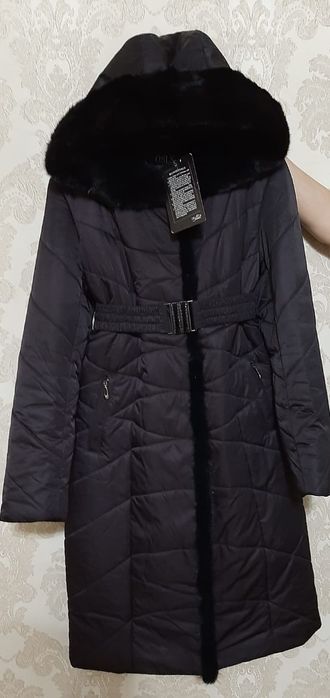 Продам пуховик..