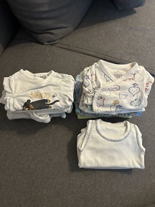 Лот от бебешки дрешки 0-3м