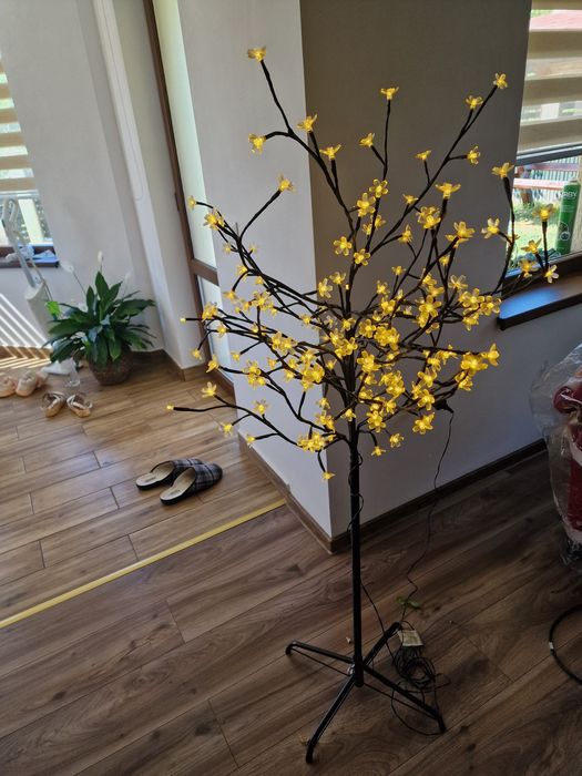 Copac ornament cu leduri