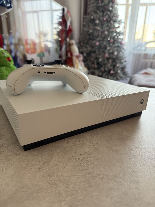 Xbox One s приставка
