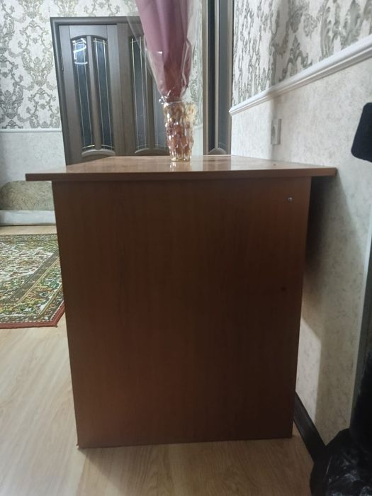 Продам письменный стол