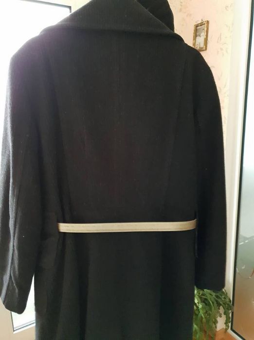 Дамско палто на Етере