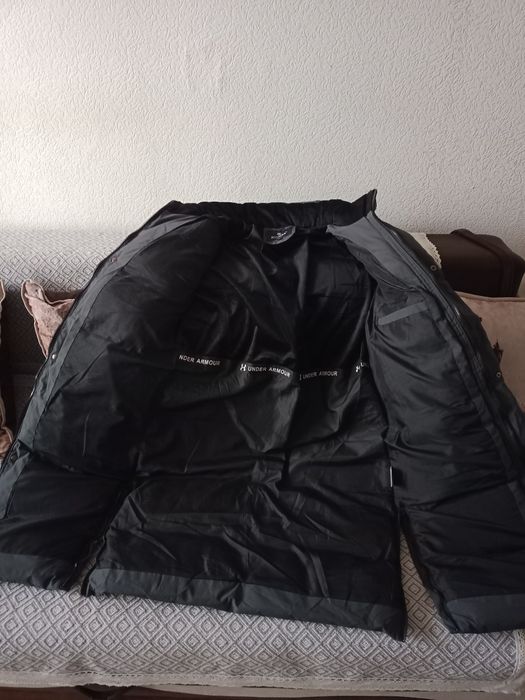 Продам зимнюю куртку