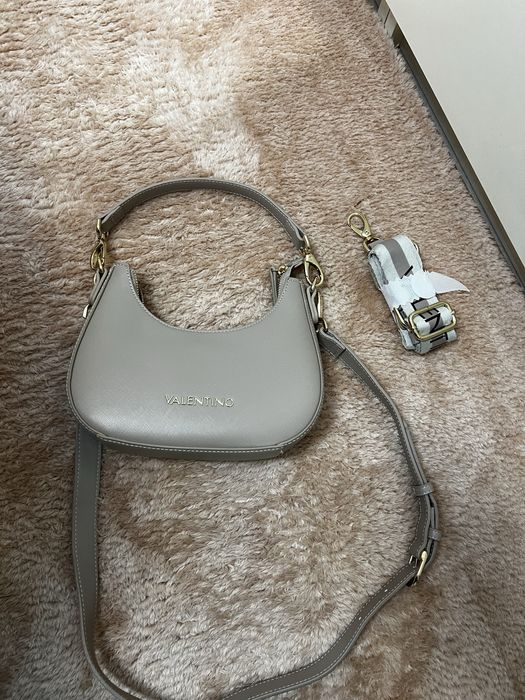 Valentino чанта ново
